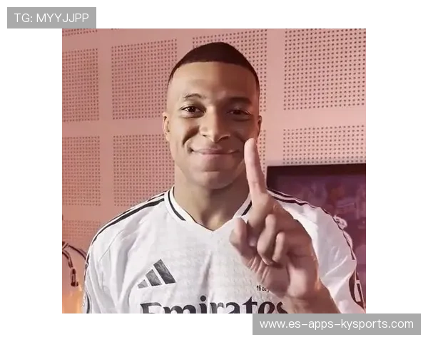 姆巴佩在受访中透露最尊敬的一位老将，情绪真挚