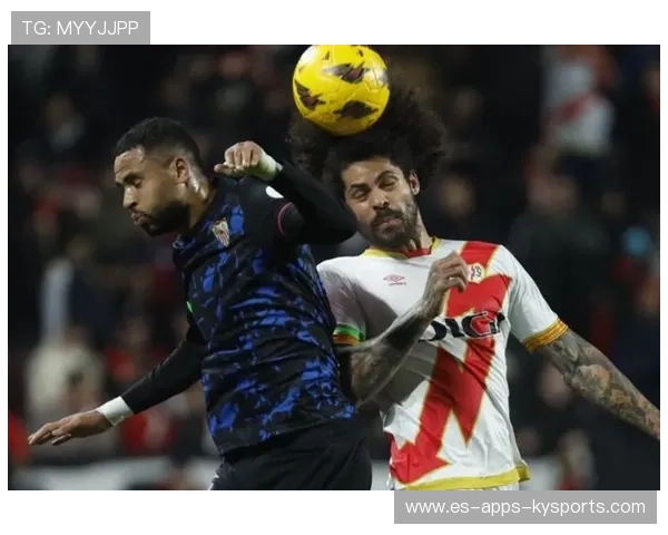 塞维利亚—伊内斯塔式传球直塞门前造成机会 塞维利亚—伊内斯塔式传球直塞门前造成机会