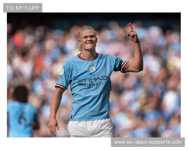 曼联霍伊伦强力背身压制对手