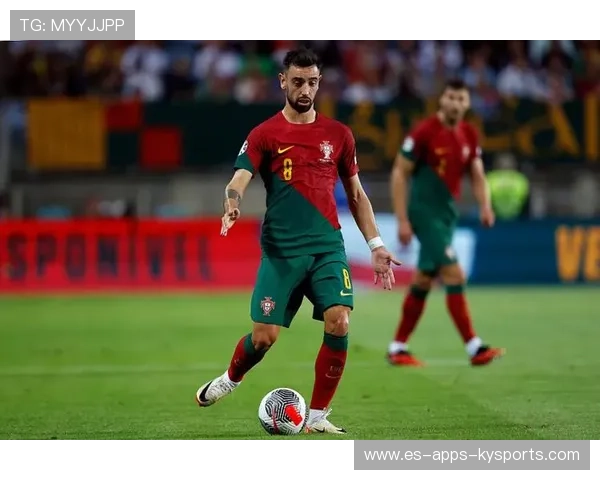 曼联传球链条训练：从后场到禁区的接力传球成功率大增