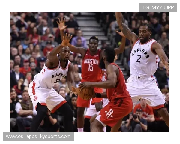 西汉姆联外线压制让后防完全失衡